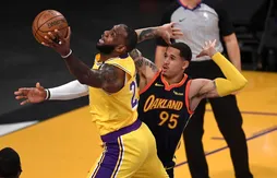 Au bout du suspense, les Lakers arrachent leur qualification en playoffs face aux Warriors !