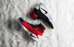 Nike : la superbe Hyperdunk 2016 USA sous tous les angles