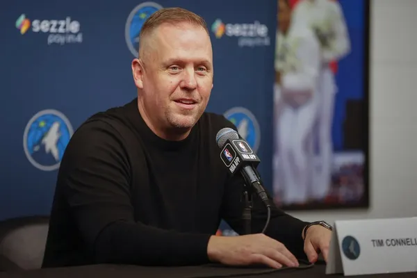 Les Mavericks rêvent de piquer Tim Connelly aux Wolves…