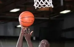 Thon Maker (2m13, 16 ans), le nouveau phénomène des lycées