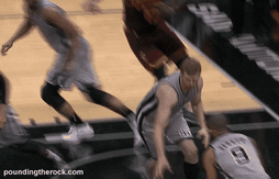 Tony Parker “ruine” la carrière de meneur de jeu de Matt Bonner