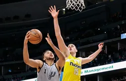 Nikola Jokic et Garry Harris enfoncent les Spurs
