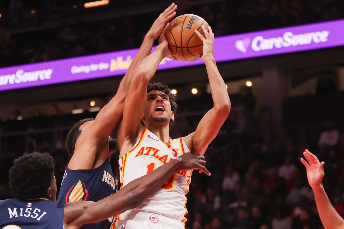 Zaccharie Risacher avec les Hawks