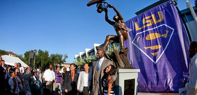 statue du Shaq