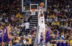 Dalton Knecht commence à faire parler ses qualités de shooteur