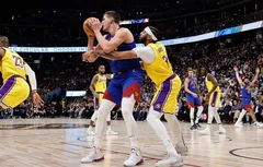 Trop forts pour les Lakers, les Nuggets fêtent leur titre en beauté