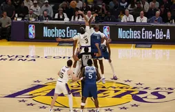 Glouton, Anthony Davis porte les Lakers face aux Wolves