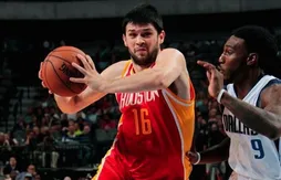 Kostas Papanikolaou ajoute sa patte à l’attaque des Houston Rockets