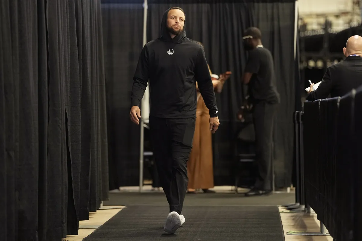 Stephen Curry (Warriors) avant d'affronter les Spurs