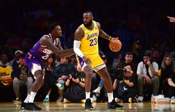 À l’arraché, LeBron James sort vainqueur de ses retrouvailles avec Kevin Durant