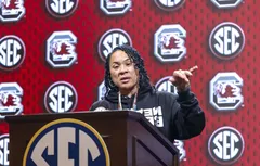 Une femme « head coach » en NBA ? Dawn Staley peine à y croire