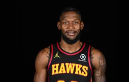 Les Hawks relancent Chris Silva