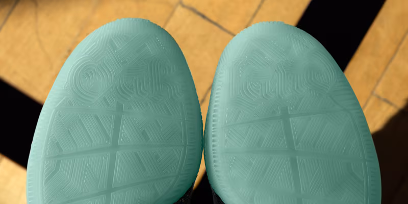 adidas-lillard-2-gold-3