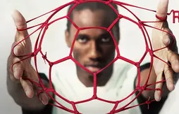 La pub’ du jour : Kobe Bryant avec les stars du foot pour la lutte contre le Sida en Afrique