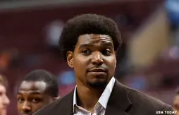 Andrew Bynum tente un comeback !
