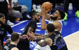 Laissé sur le banc en fin de match, Karl-Anthony Towns comprend
