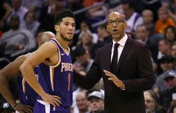 Coincé dans le protocole sanitaire, Devin Booker va manquer le début du “training camp”