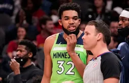 D’Angelo Russell met en garde Karl-Anthony Towns sur son attitude avec les arbitres