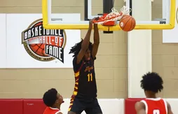 À la surprise générale, le lycéen Ian Jackson s’engage avec North Carolina