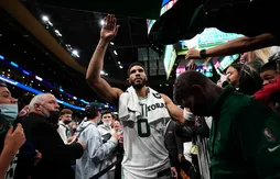 Jayson Tatum se mobilise pour les parents seuls et défavorisés de Saint-Louis