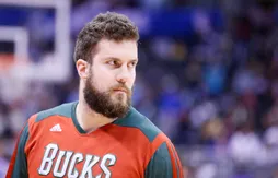 Miroslav Raduljica signe aux Wolves