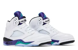 La Air Jordan 5 “Grapes” au menu de l’été