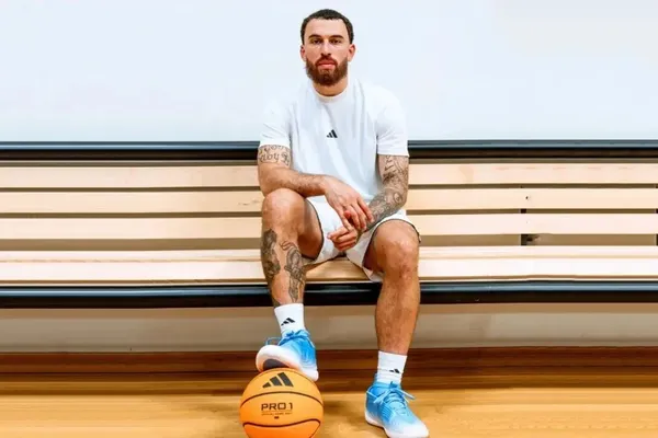 La Harden Vol. 10 « Ice Cold » de Mike James est dispo !