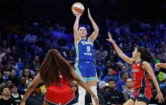 Paige Bueckers lance enfin les Wings à domicile