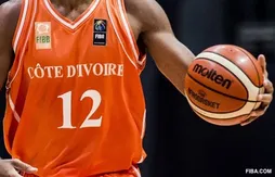 À deux semaines du début de la Coupe du monde, la Côte d’Ivoire sort de grève, le Venezuela y entre…