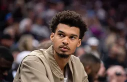 Victor Wembanyama autorisé à prendre l’avion pour Sacramento afin de soutenir De’Aaron Fox