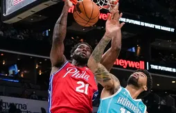 Le tandem Curry/Embiid vient encore à bout des Hornets