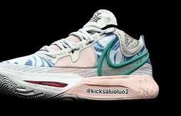 Une Kyrie 8 « Just Do It » multicolore