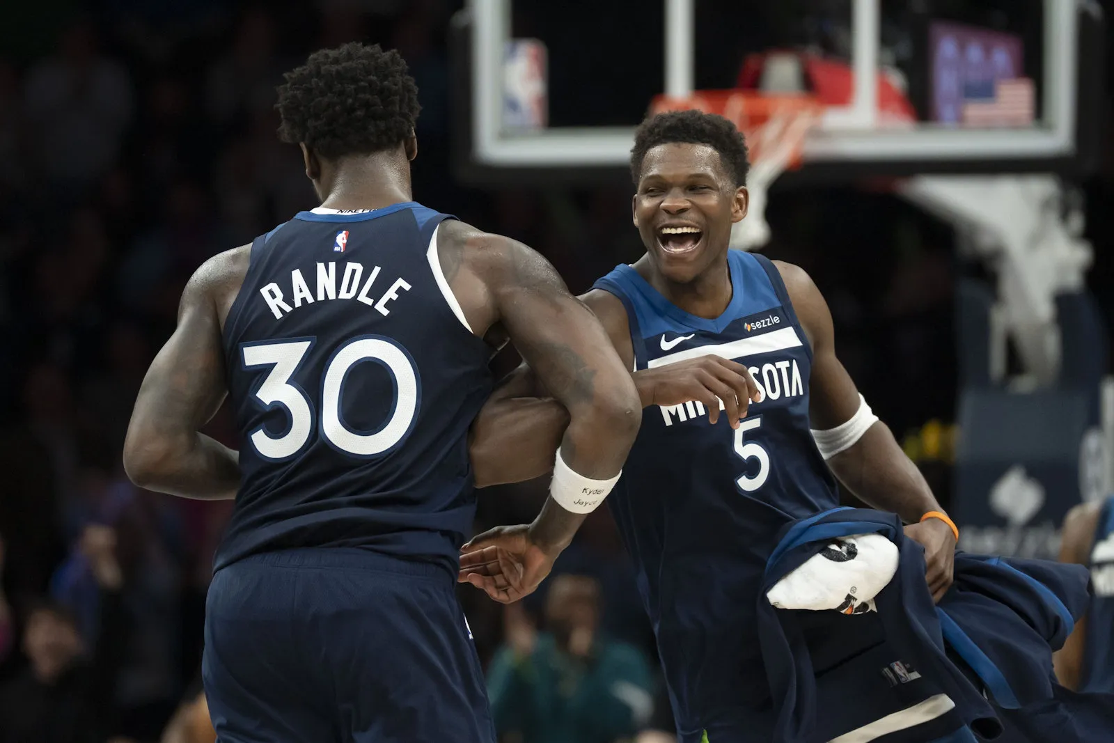 julius randle wolves