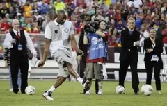 Les joueurs NBA sont-ils doués en foot ?