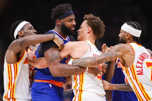 https://www.basketusa.com/thumbor/Pd8zYBuhALaQNXIq2WsJ_Ndl3Ko=/488x325/smart/filters:format(webp)/https%3A%2F%2Fmedia.basketusa.com%2Fmain%2F2026%2F05%2FUSATSI_28849098.jpg