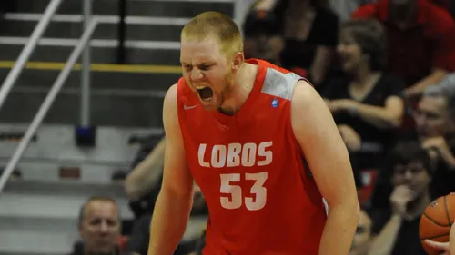 1394642372000-Kirk312