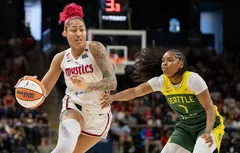 Shakira Austin finit fort face à Seattle
