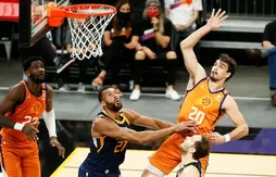 Le GM des Suns confirme que Dario Saric ne reviendra pas cette saison