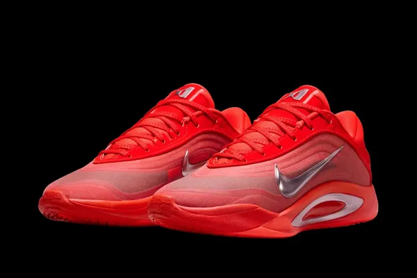 La Nike A’One « Royal Flame » aux couleurs de la WNBA