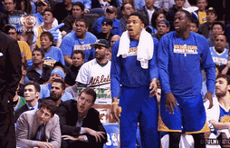 [replay] Le dunk de Harrison Barnes enflamme le banc des Warriors