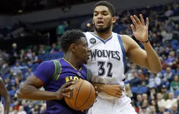 Jrue Holiday et Anthony Davis calment les Wolves