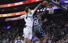 Encore une fois, le Jazz maîtrise les Mavericks de Cooper Flagg
