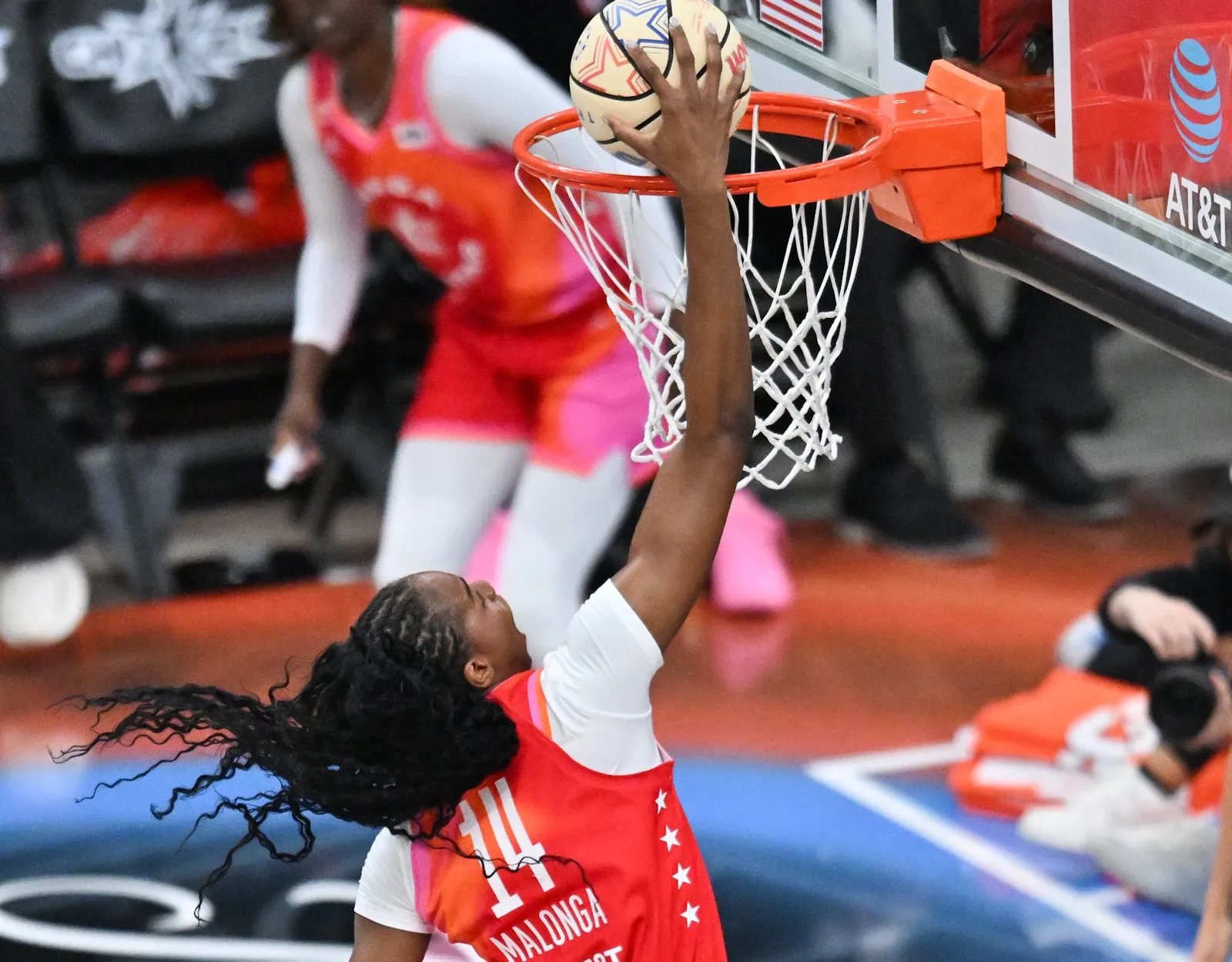 dominique malonga
