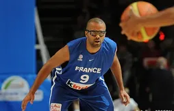 Interview Tony Parker : “en Bleu jusqu’en 2016 pour ramener une médaille de Rio”