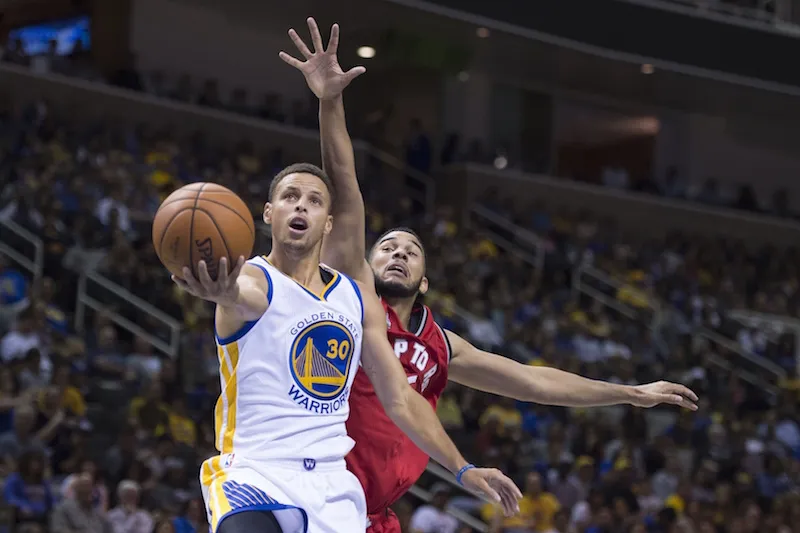 Golden State assure face aux Raptors