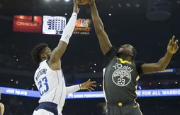 Les Warriors dominent les Mavs sans convaincre
