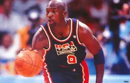 Michael Jordan et Antoine Rigaudeau dans la cuvée 2015 du Hall of Fame FIBA