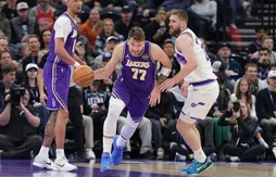 Luka Doncic fait la totale au Jazz !