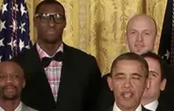 Ian Mahinmi moqué pour sa tenue