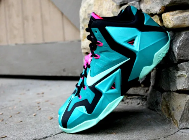 south-beach-lebron-11-01